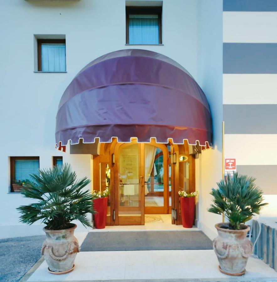Hotel Villaguarda Landscape Experience Follina Exterior foto